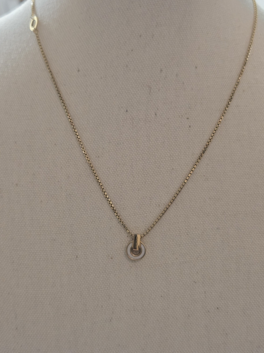 Jason Hyde Lifesaver White Chip Gold Tone Box Chain Necklace